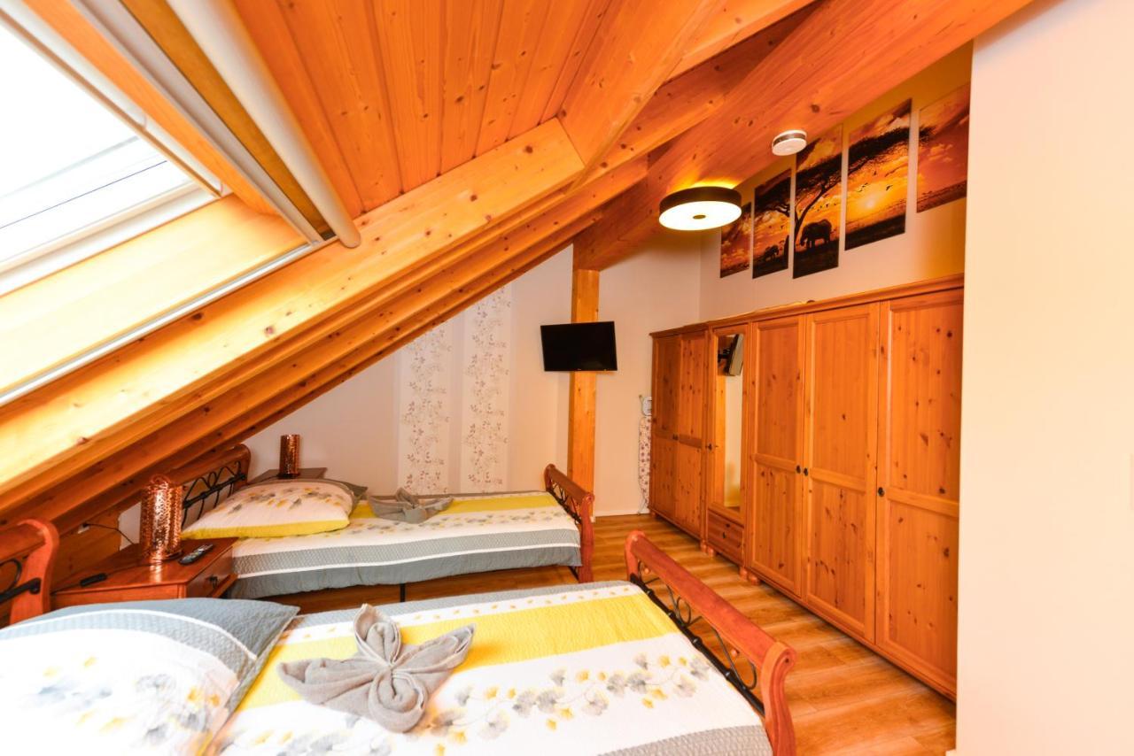 Ferienwohnung Im Erzgebirge Langenweissbach Exterior foto